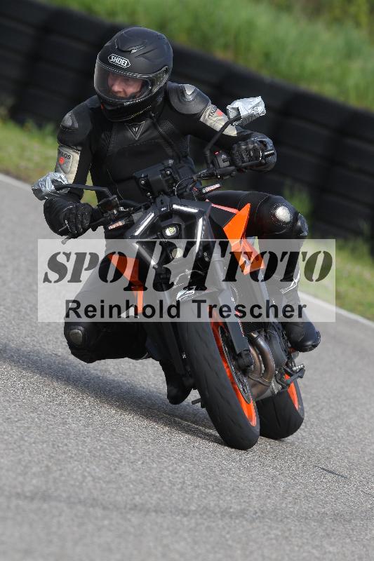 Archiv-2025/10 23.04.2025 Cornu Master School ADR/gruen-vert/2